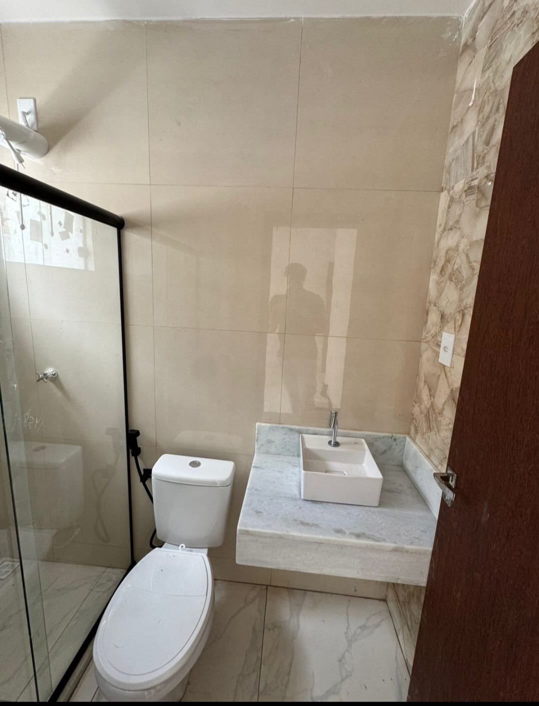 CASA A VENDA NO CONDOMÍNIO CIDADE NOVA