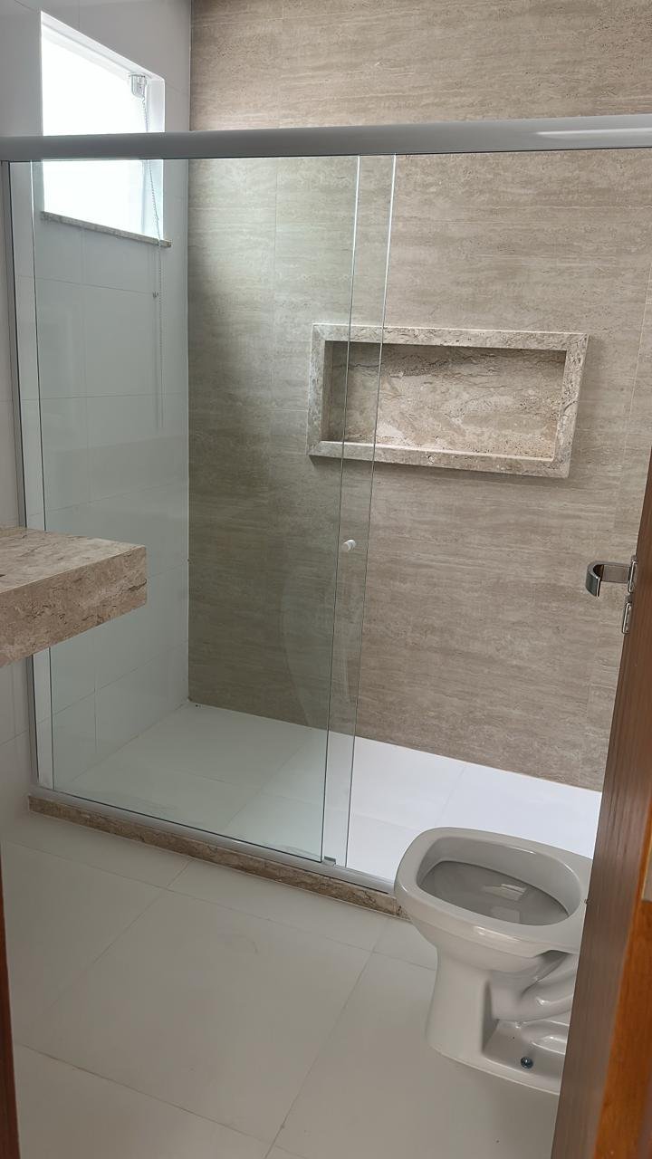 CASA A VENDA NO CONDOMÍNIO BELA VISTA (GASTÃO)