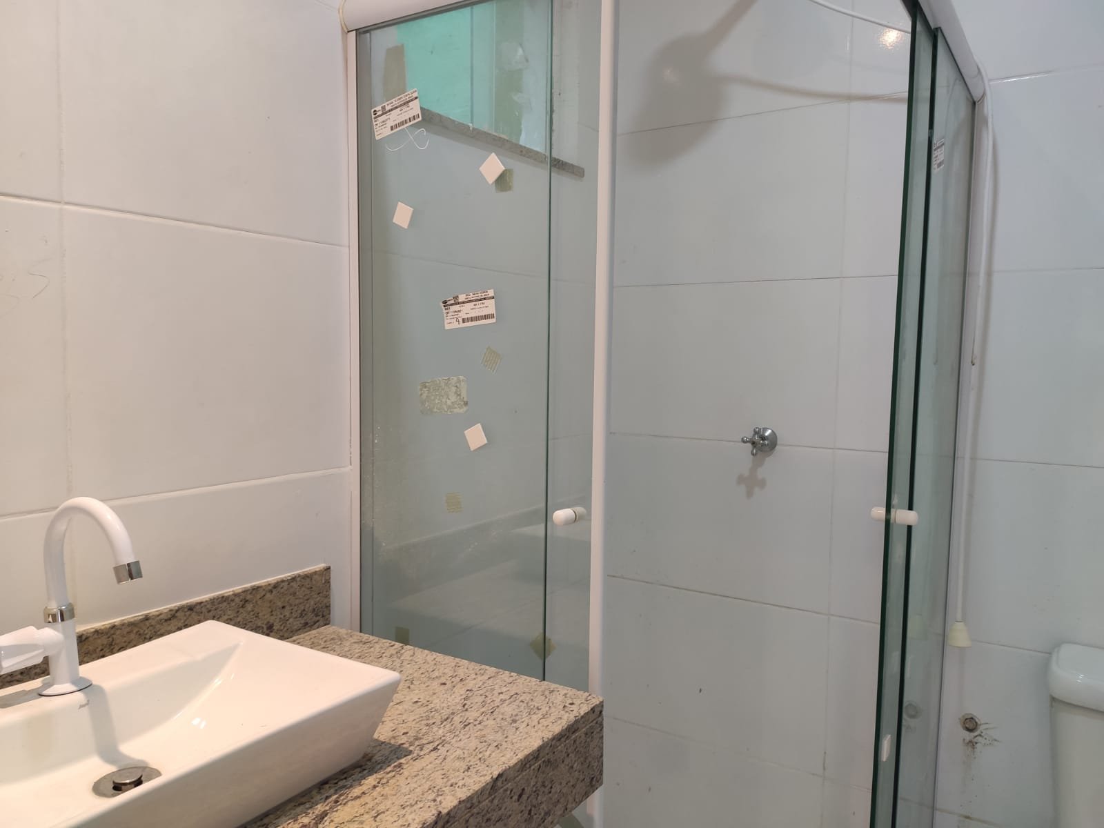 APARTAMENTO TÉRREO COM GARAGEM