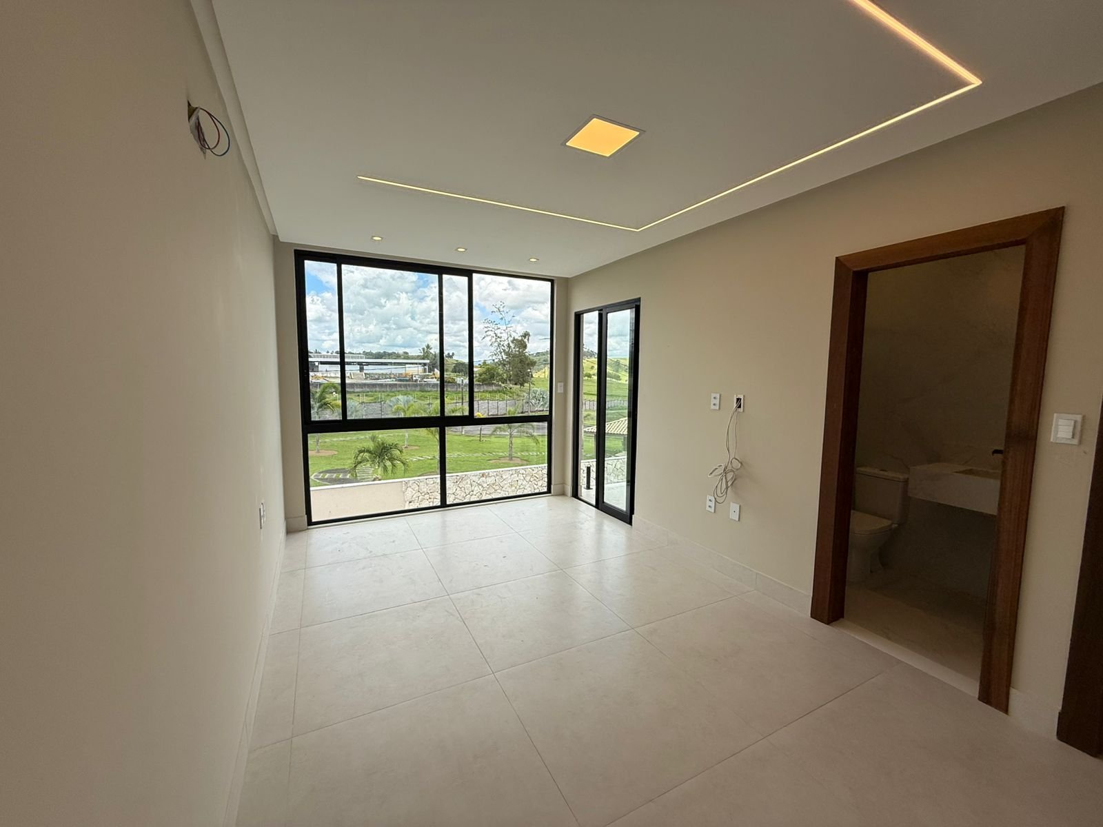 CASA ALTO PADRÃO INCOMPARÁVEL