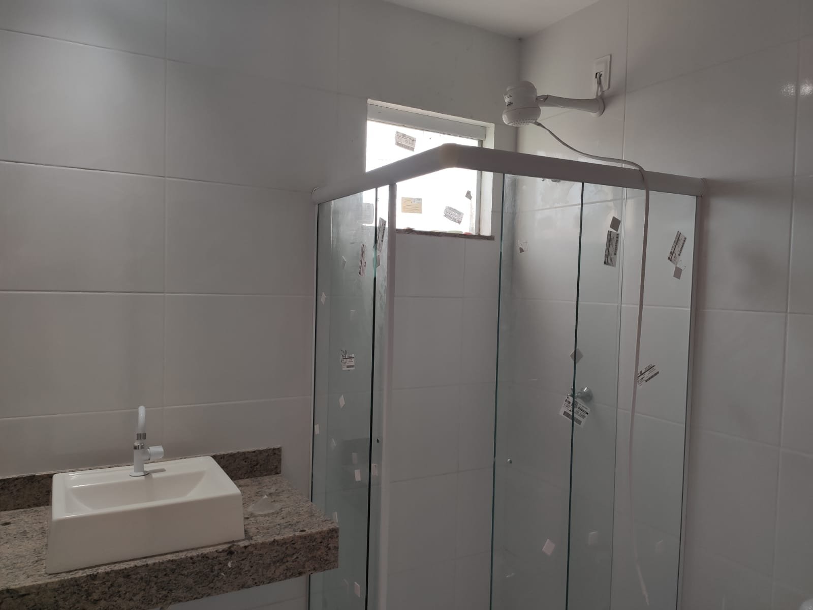 APARTAMENTO PARA LOCAÇÃO - 1º ANDAR COM GARAGEM