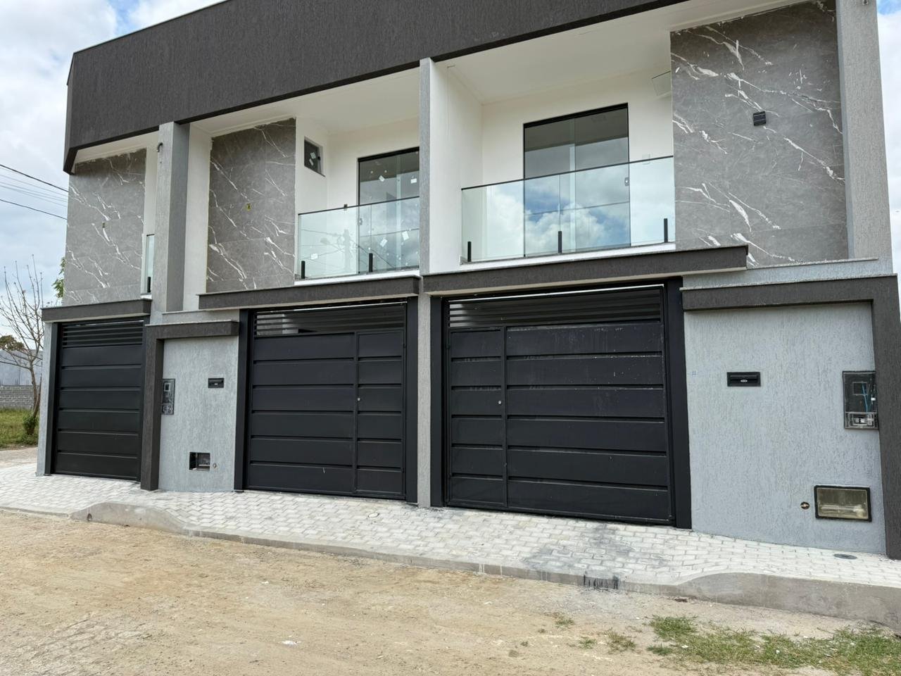 2 VILLAGES - A VENDA NA MARIA PRETA