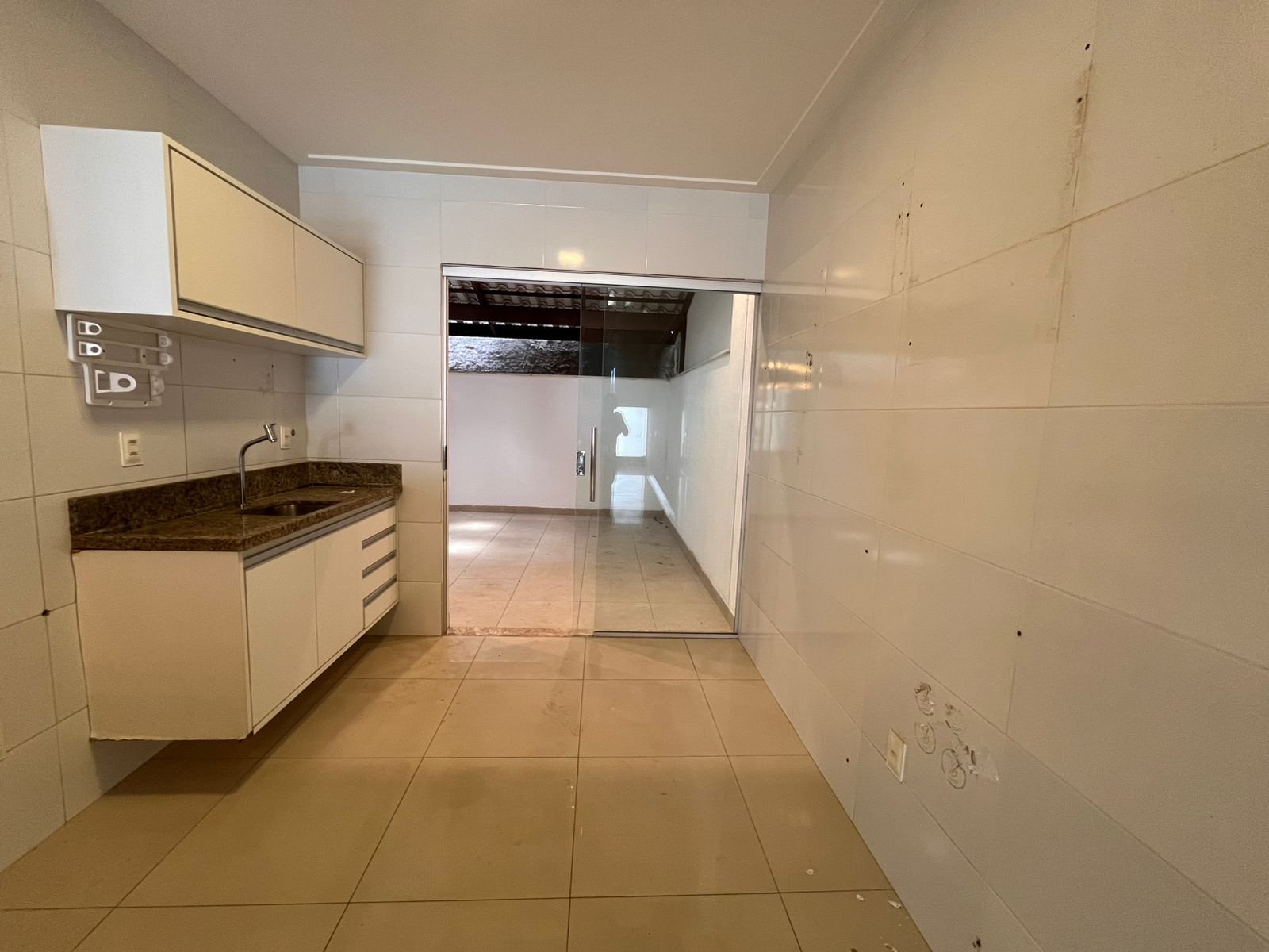 VILLAGE EM CONDOMÍNIO