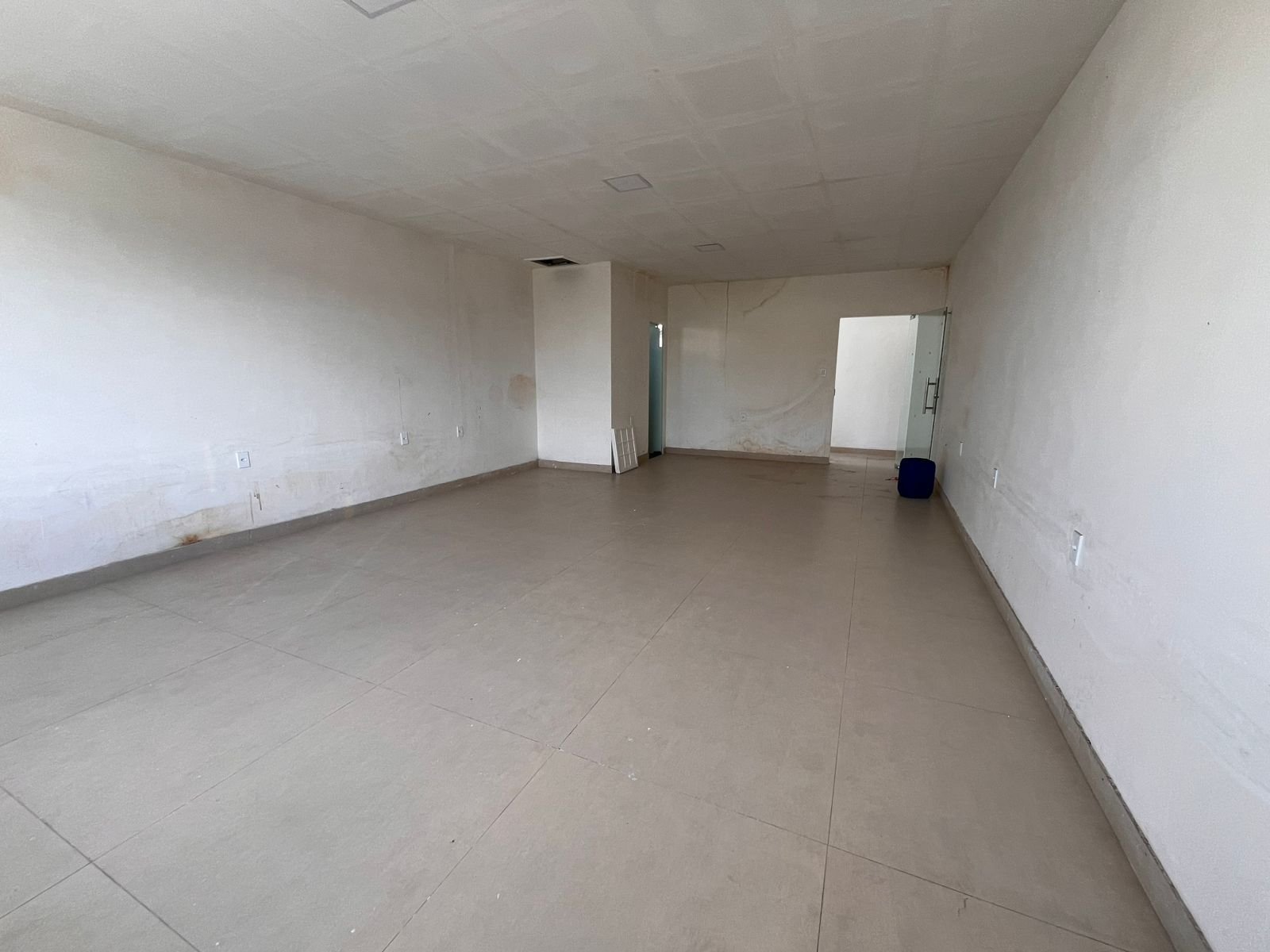 PONTO COMERCIAL PARA LOCAÇÃO - AV. BARROS E ALMEIDA