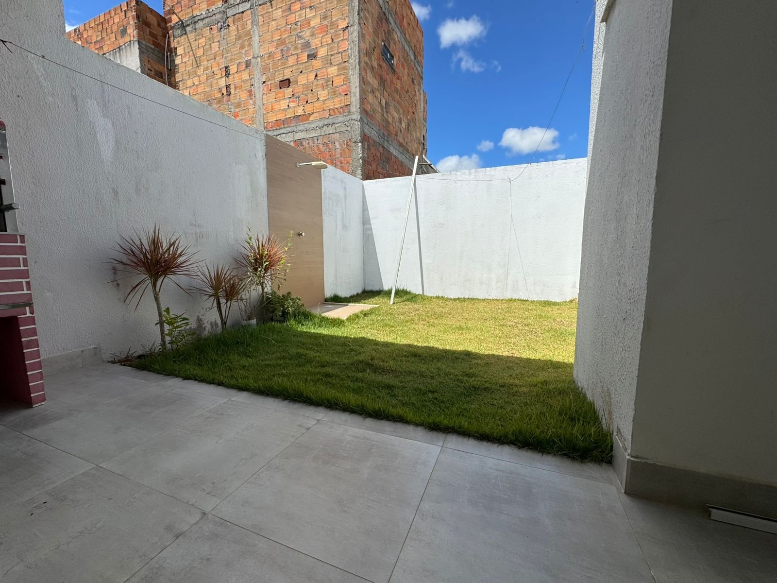 CASA A VENDA NO CONDOMÍNIO CIDADE NOVA