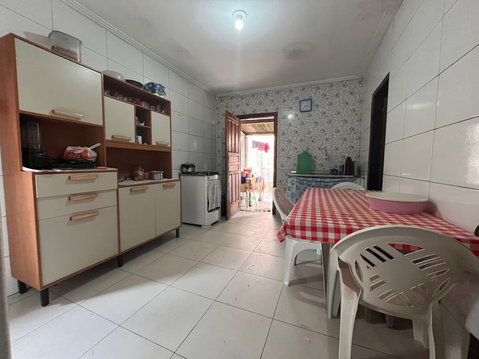 CASA A VENDA EM FRENTE AO ATACADÃO