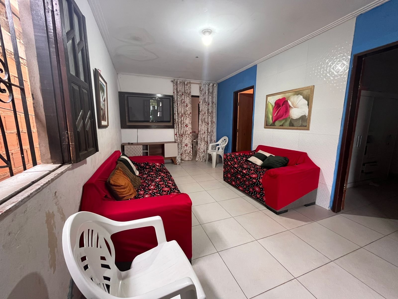 CASA A VENDA EM FRENTE AO ATACADÃO