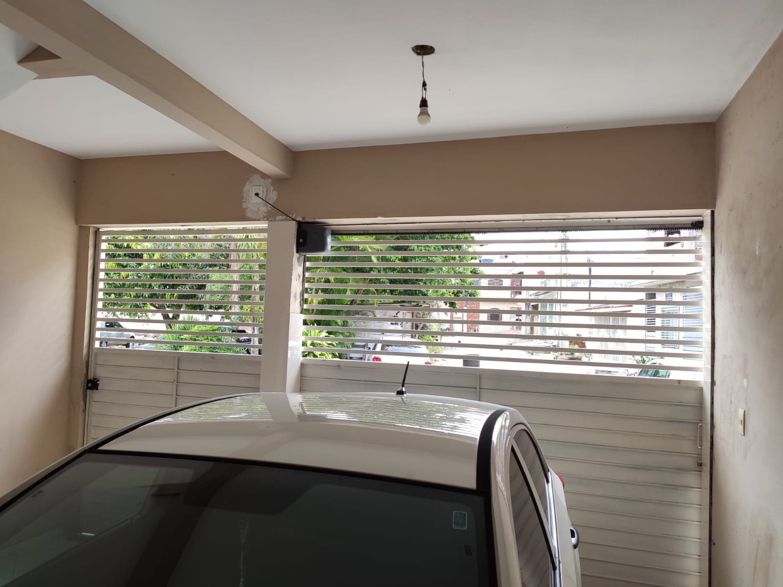 CASA A VENDA NA R. MARITA AMÂNCIO