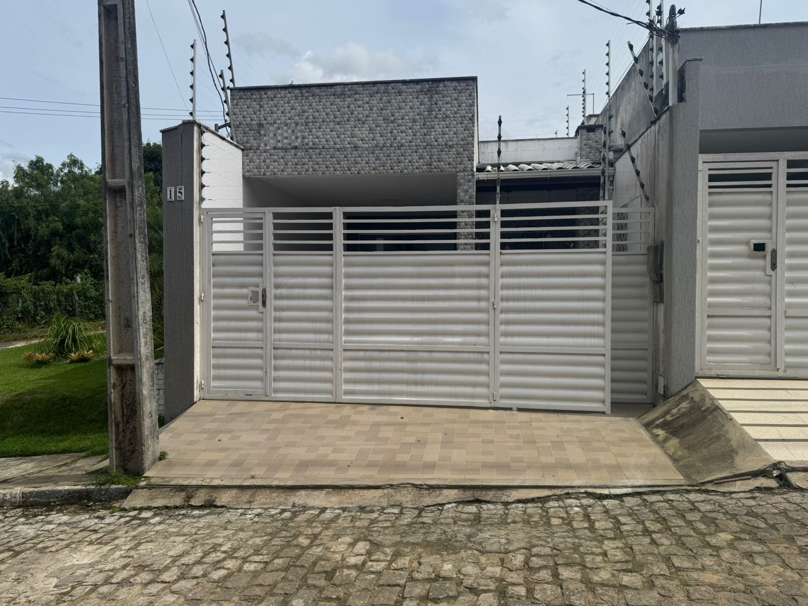 CASA PARA ALUGUEL - CONDMÍNIO BELA VISTA (GASTÃO)