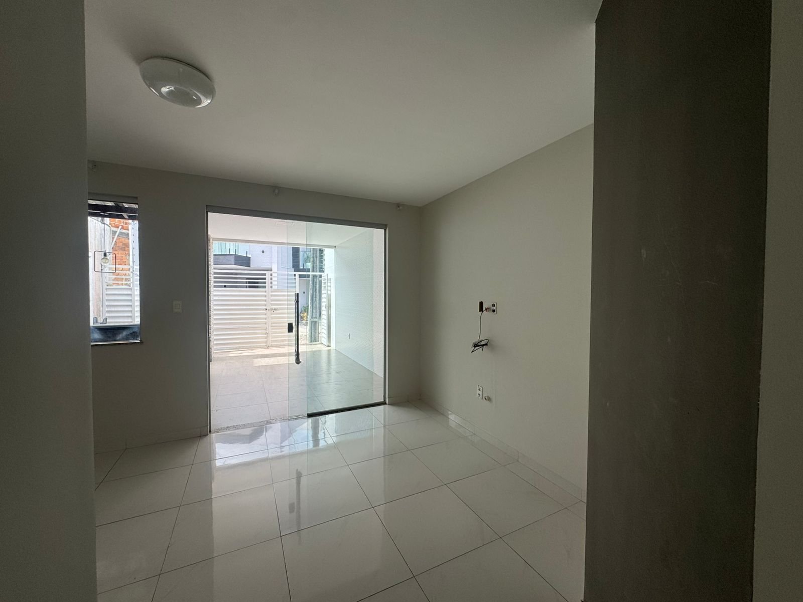 CASA PARA ALUGUEL - CONDMÍNIO BELA VISTA (GASTÃO)