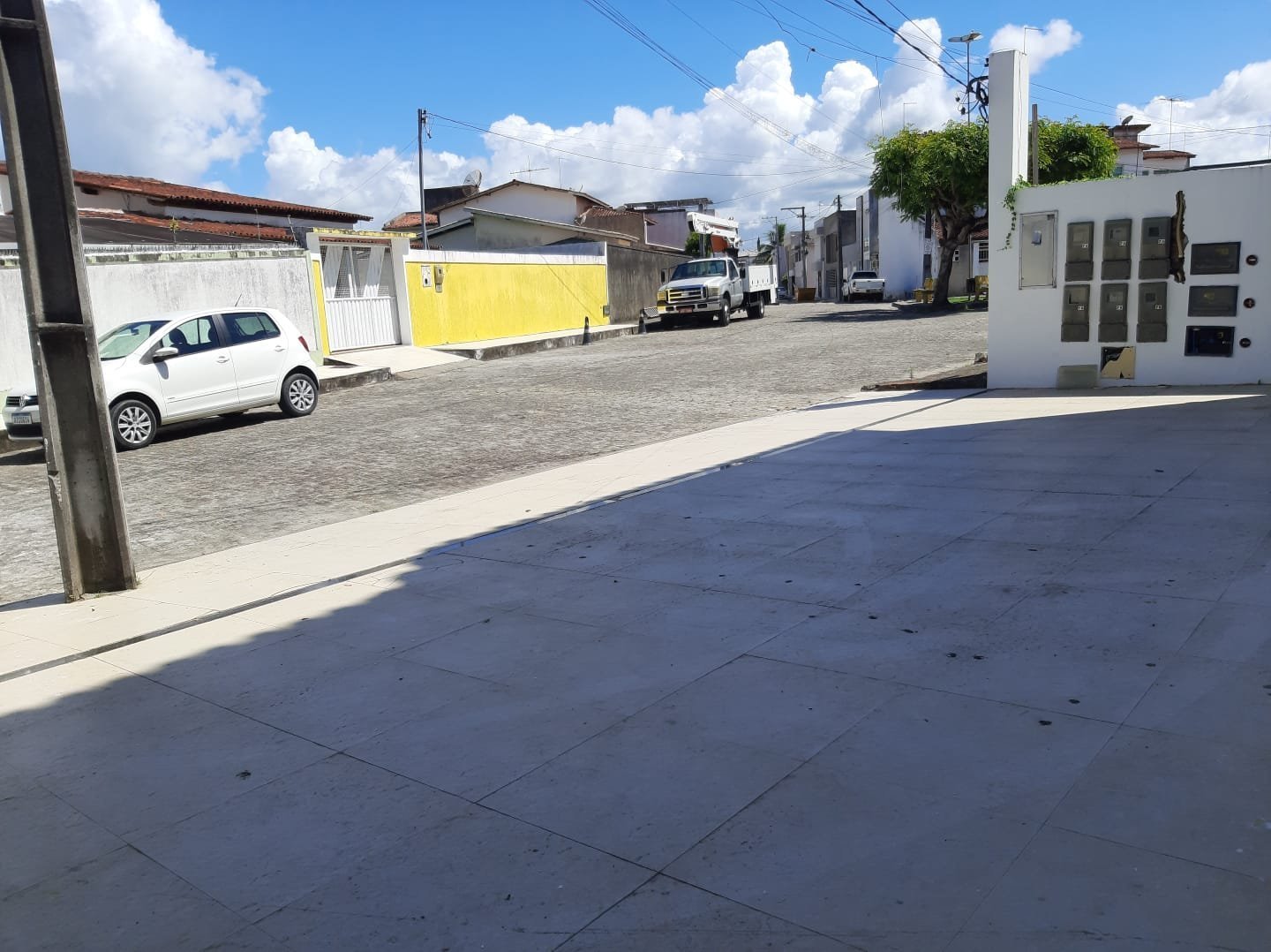 CASA TÉRREA PARA ALUGAR NO COND. PARQUE SÃO JOSÉ