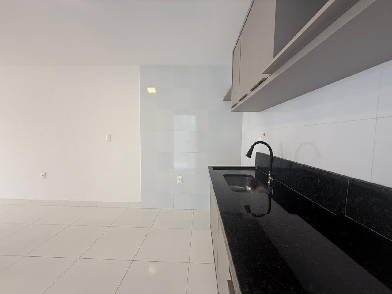 DUPLEX PARA VENDA E ALUGUEL - PRÓ. AO CLUBE DOS 100