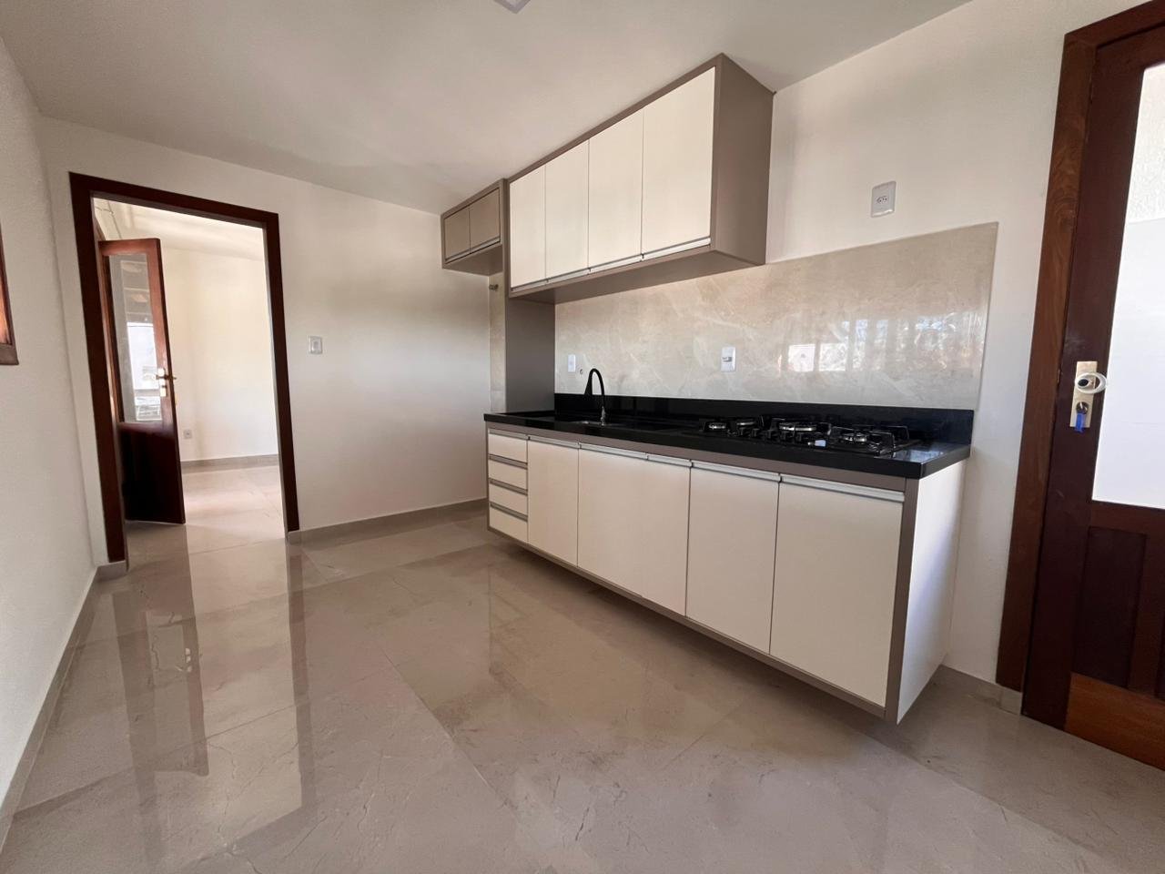 CASA 1º ANDAR - ANDAIÁ