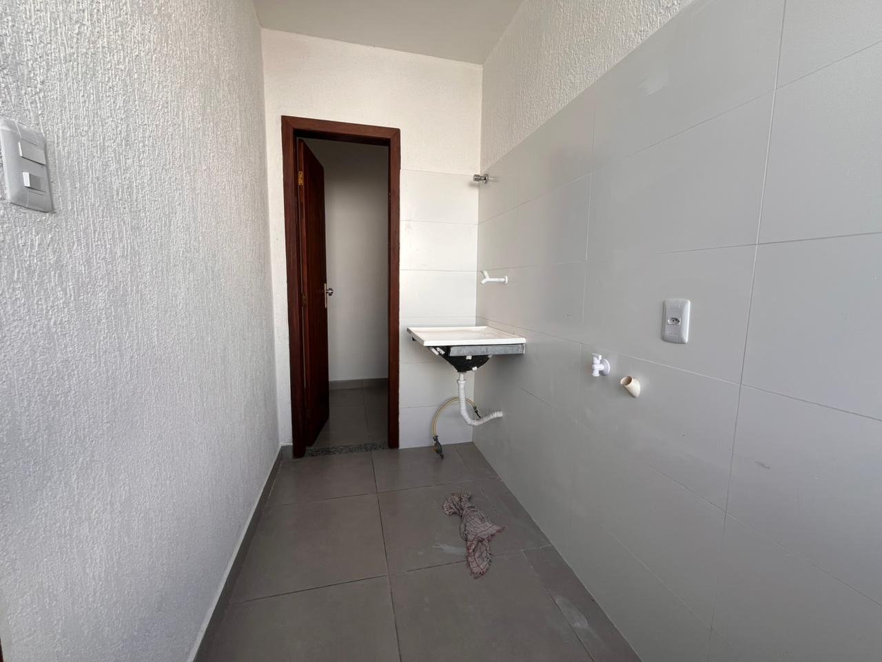 CASA 1º ANDAR - ANDAIÁ