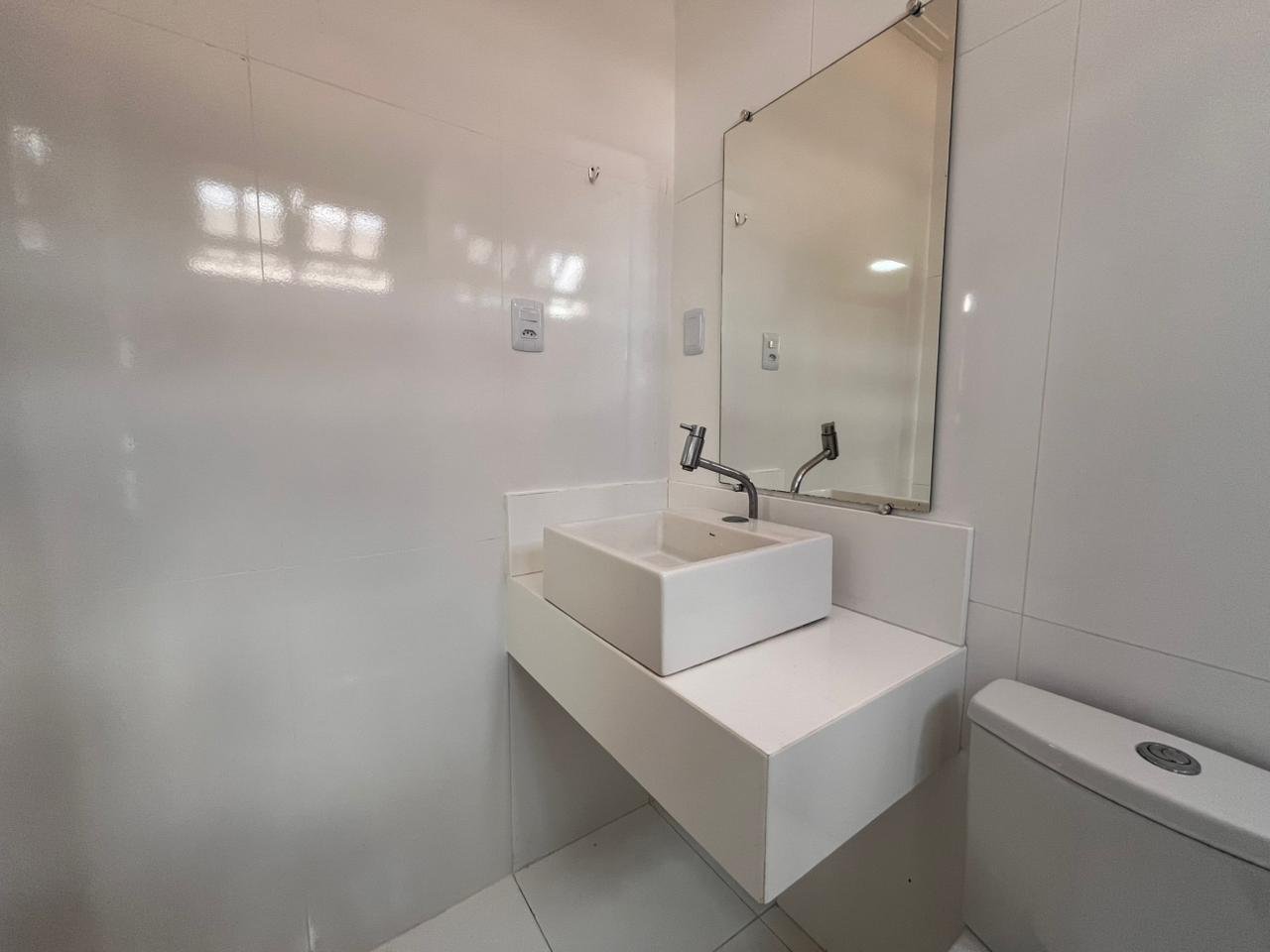 CASA 1º ANDAR - ANDAIÁ