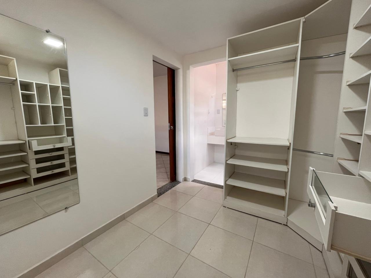 CASA 1º ANDAR - ANDAIÁ