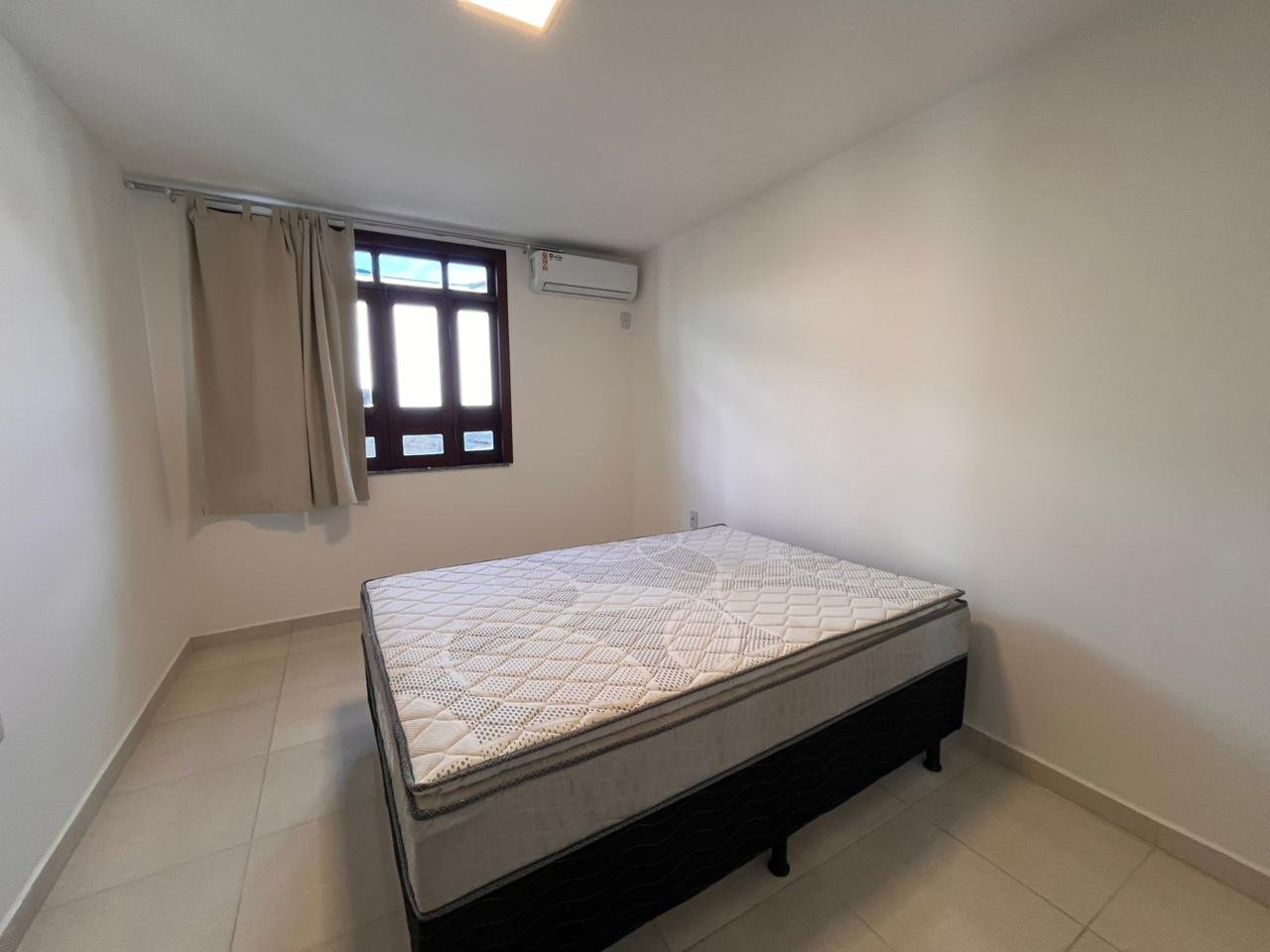 CASA 1º ANDAR - ANDAIÁ