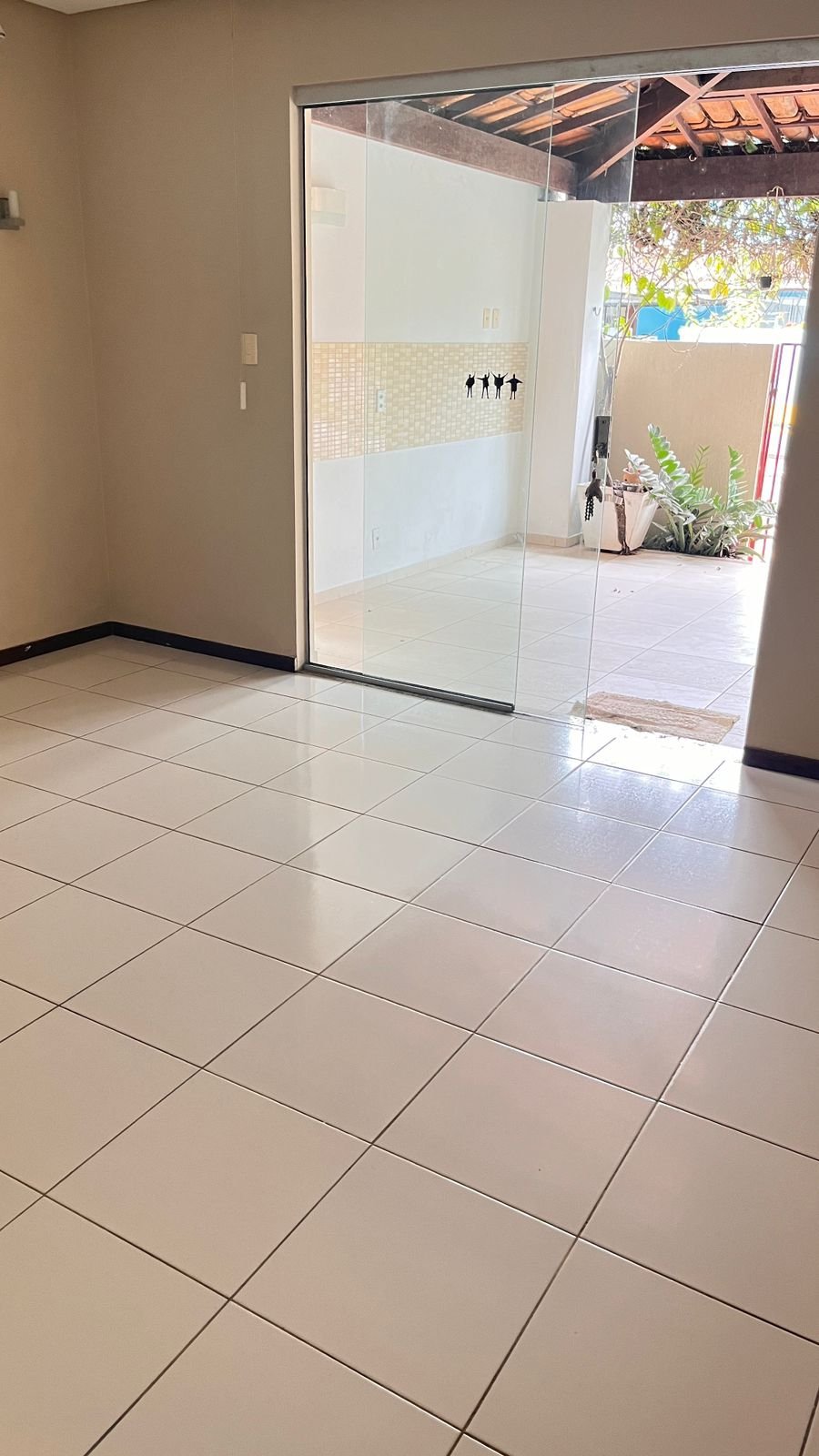 CASA EM CONDOMÍNIO NO CANTO DOS PÁSSAROS