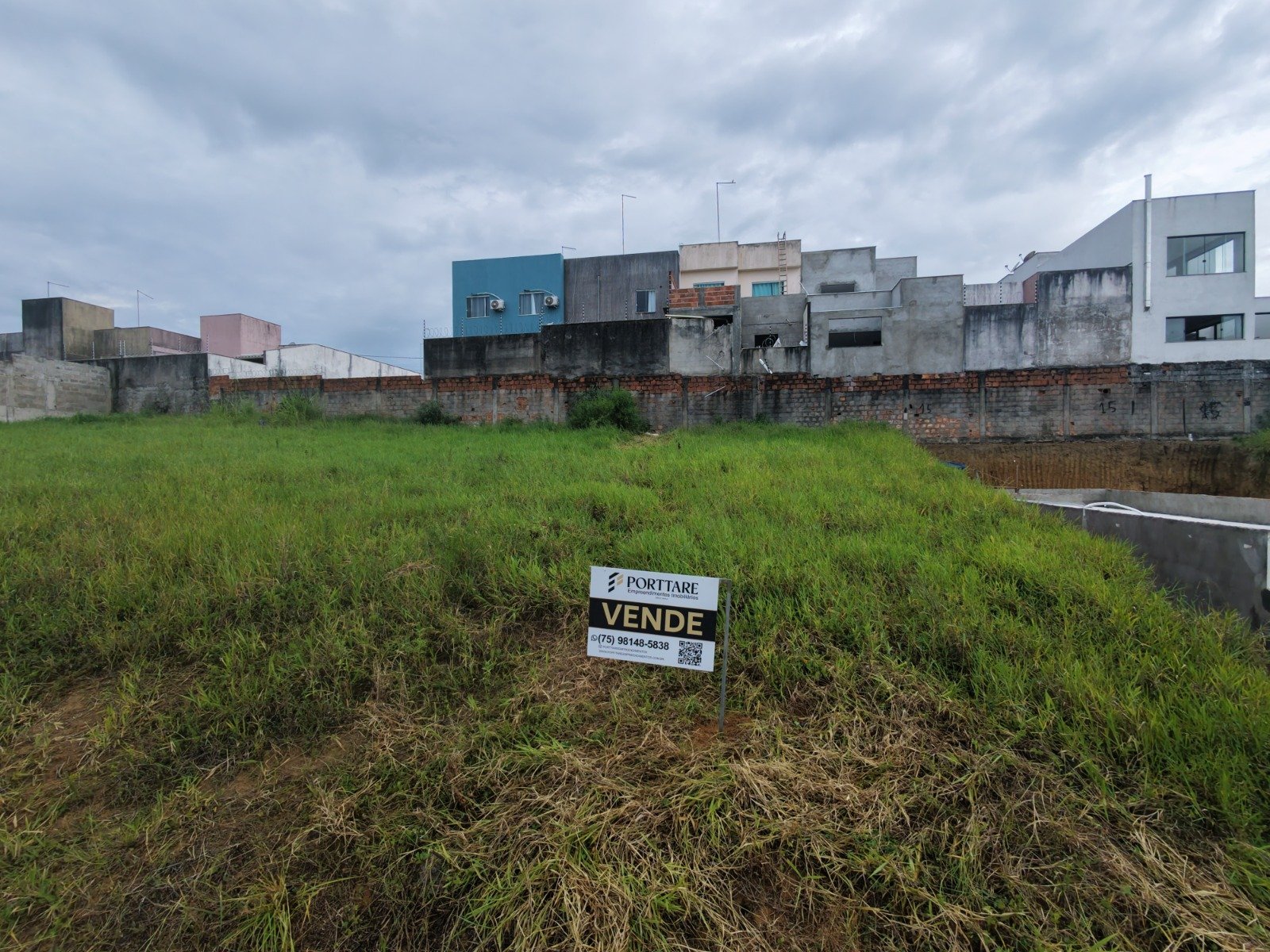 LOTE À VENDA NO VILA OLÍMPICA 2