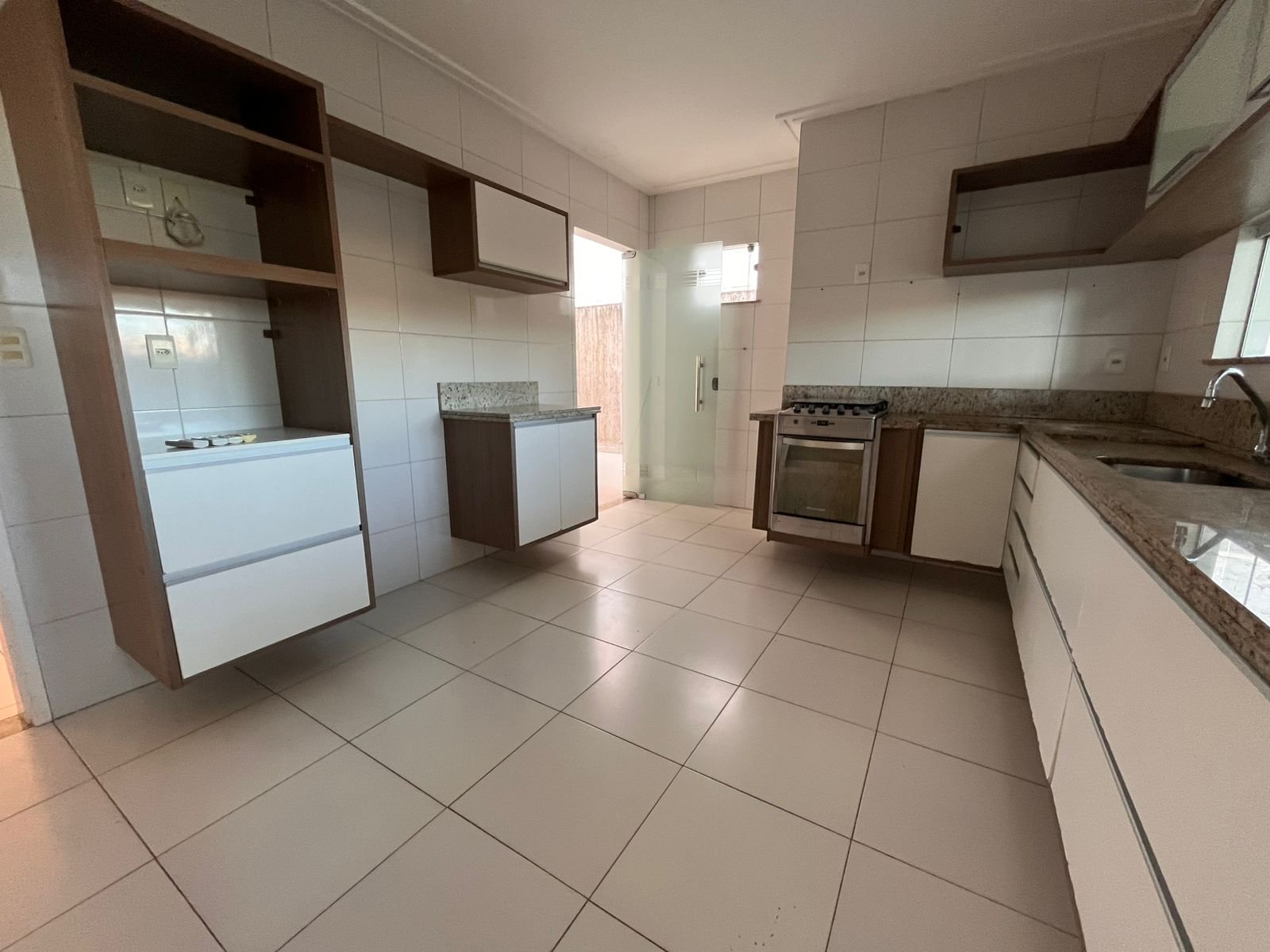 CASA A VENDA NO LOTEAMENTO SÃO SANTIAGO