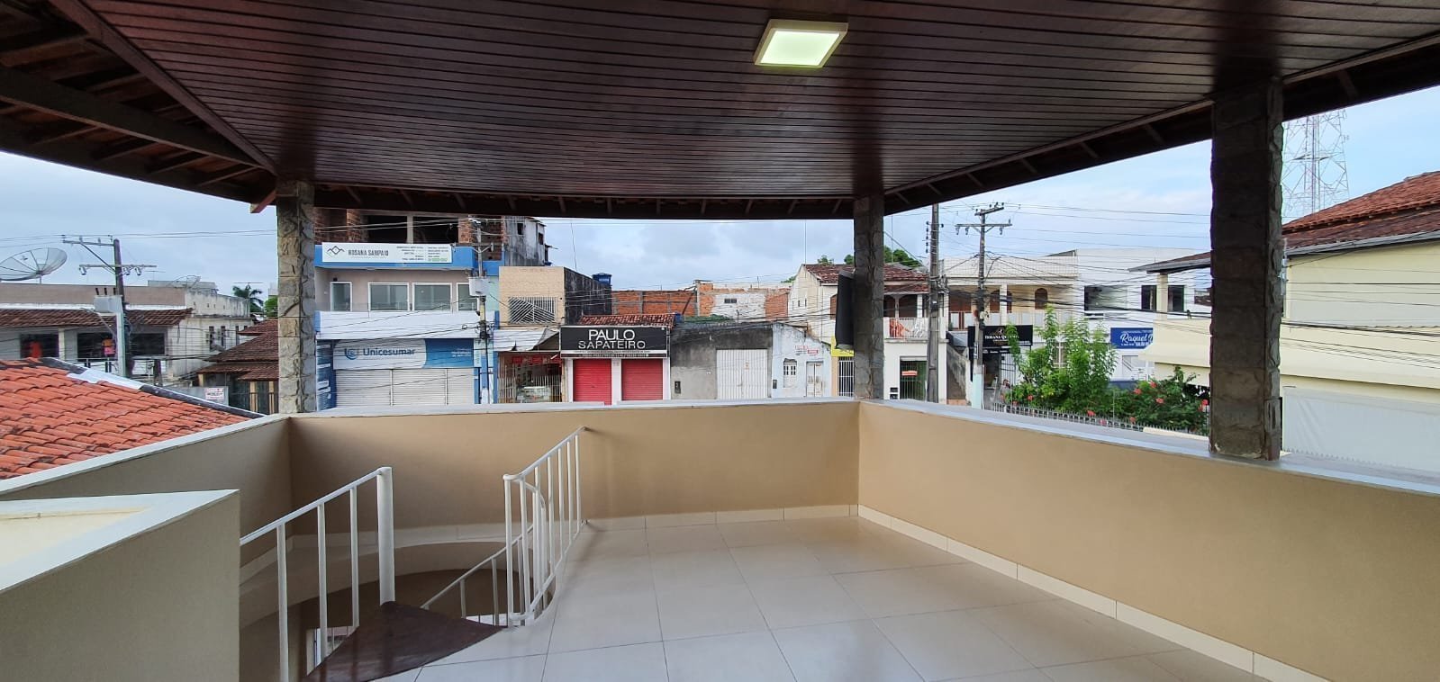 CASA PARA ALUGAR NO CENTRO