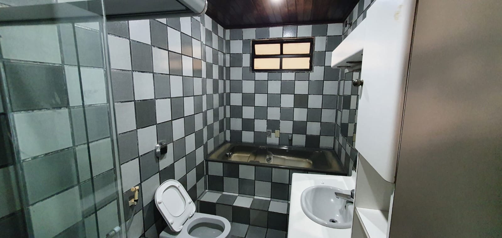 CASA PARA ALUGAR NO CENTRO